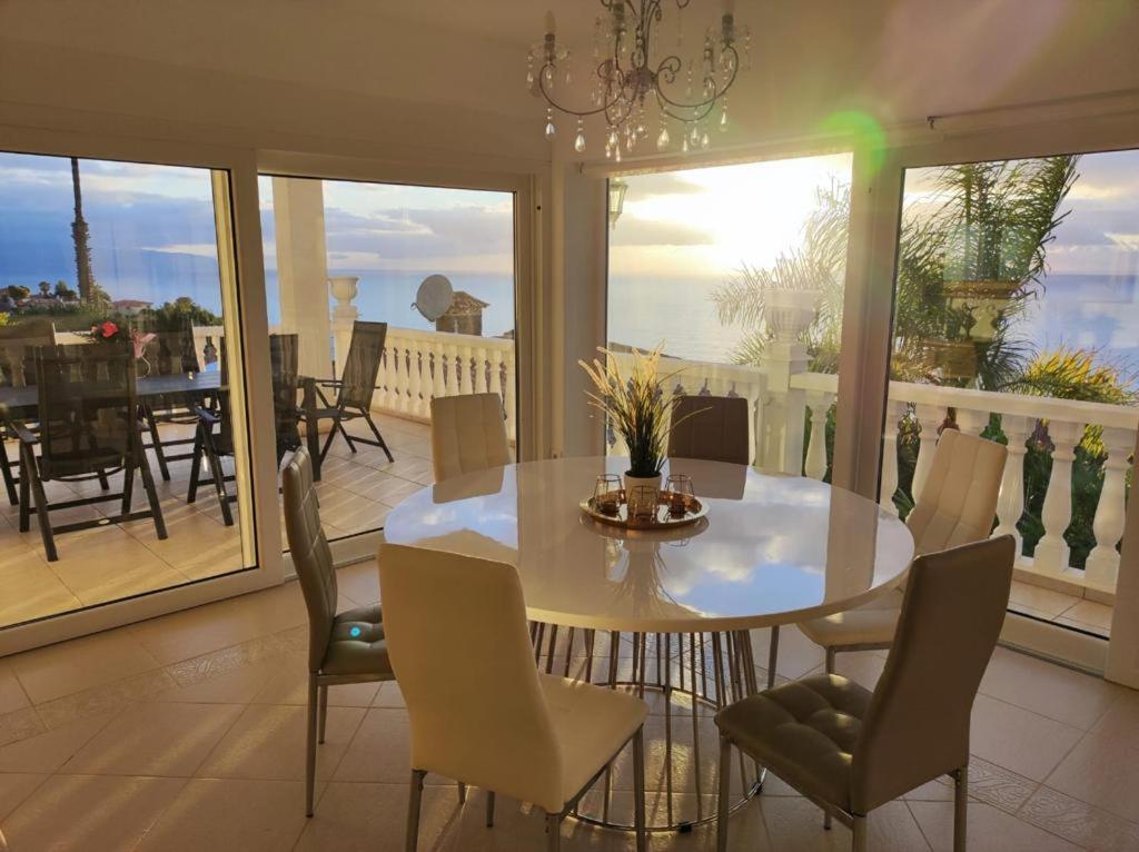 Villa Carioca - With Private Pool, Marvelous Garden And Amazing Ocean View Саусаль Экстерьер фото